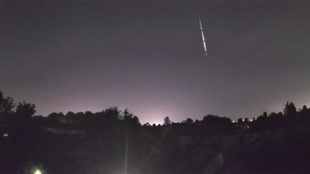 AMS100 meteor
