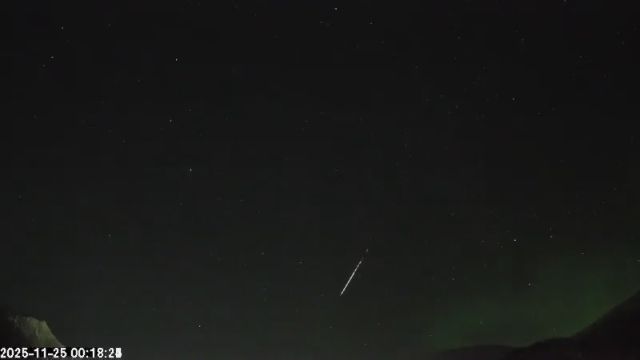 AMS135 meteor