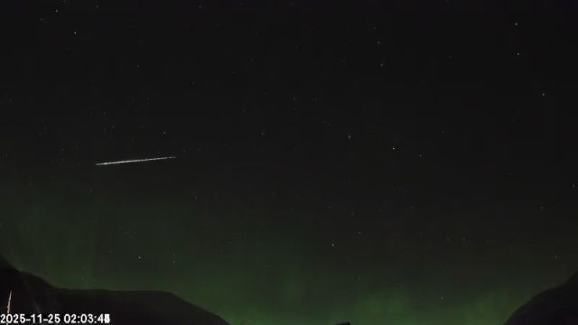 AMS135 meteor