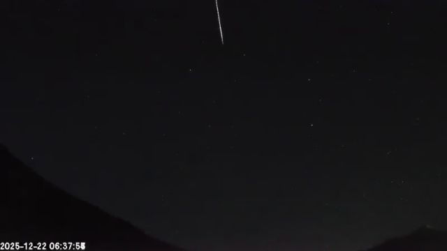 AMS135 meteor