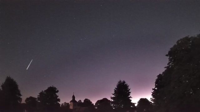 AMS16 meteor