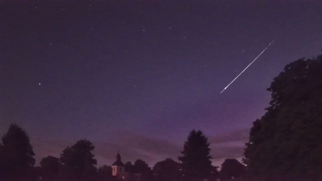 AMS16 meteor