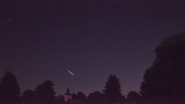 AMS16 meteor