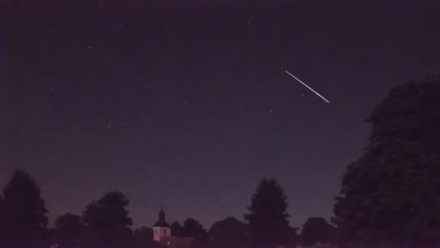 AMS16 meteor