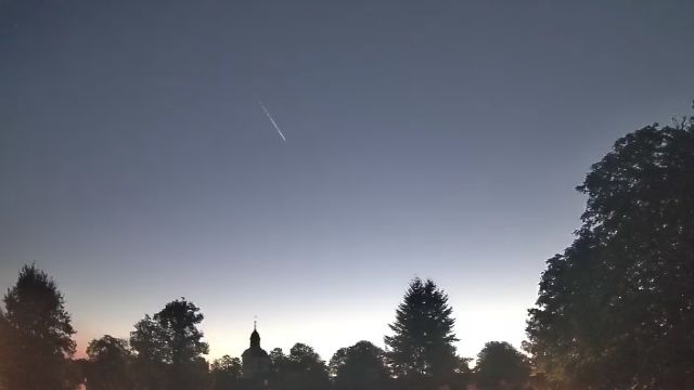 AMS16 meteor