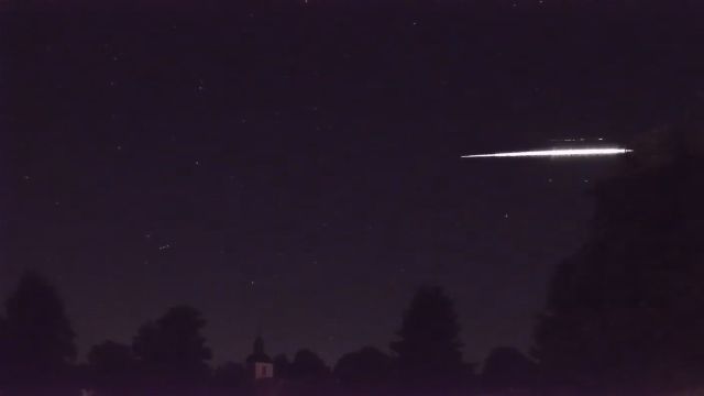 AMS16 meteor