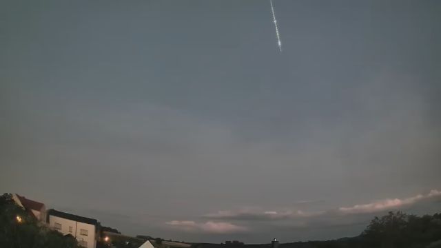 AMS16 meteor
