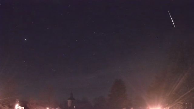 AMS16 meteor