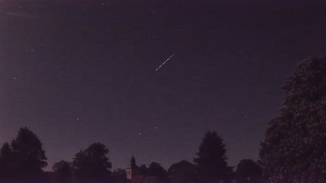 AMS16 meteor