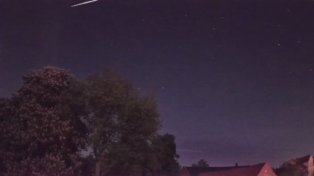 AMS16 meteor