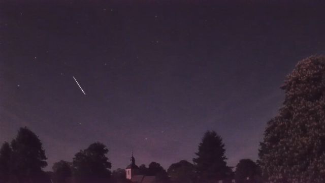AMS16 meteor