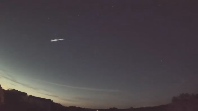 AMS16 meteor