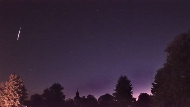 AMS16 meteor