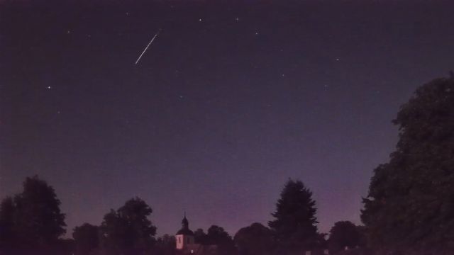 AMS16 meteor