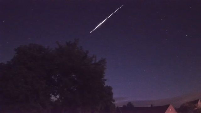 AMS16 meteor