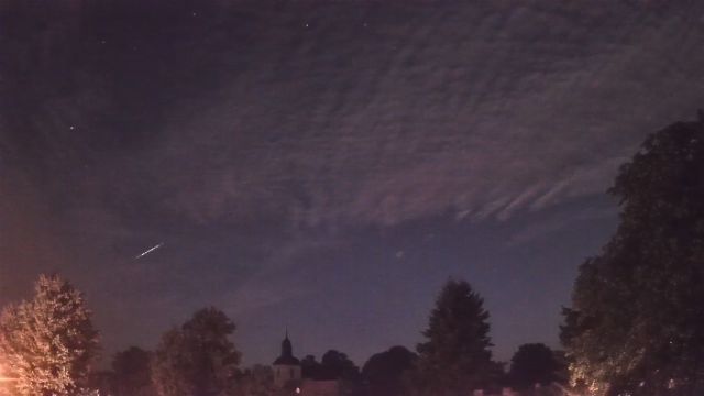 AMS16 meteor