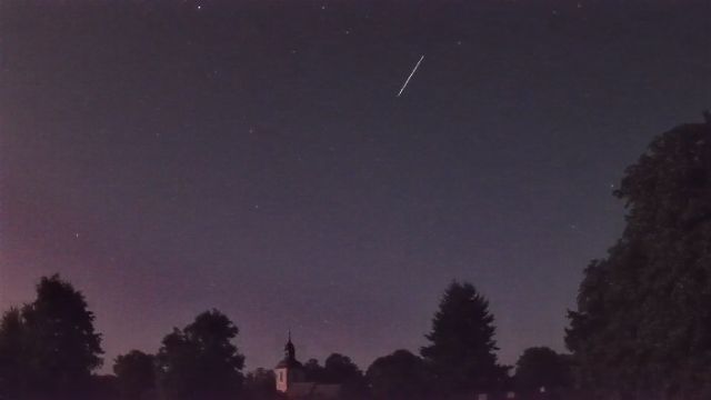 AMS16 meteor