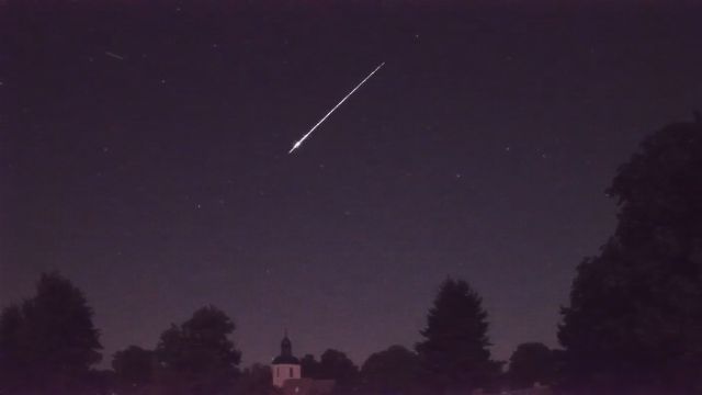AMS16 meteor