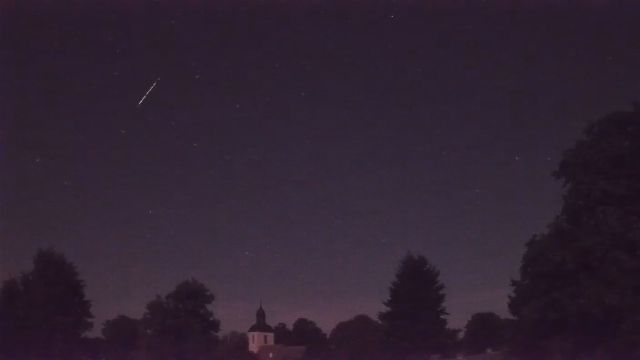 AMS16 meteor