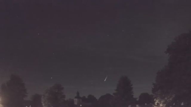 AMS16 meteor