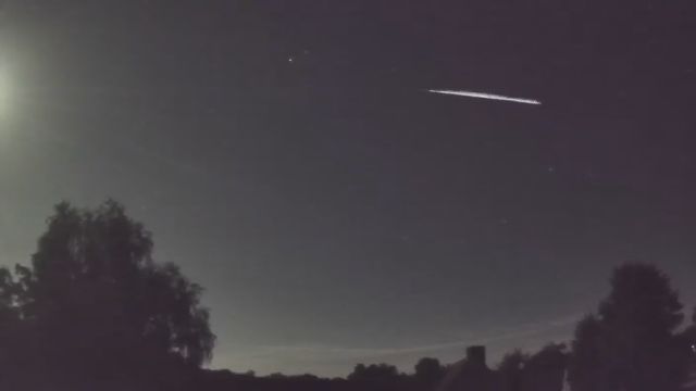 AMS16 meteor