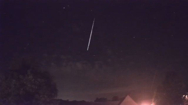 AMS16 meteor