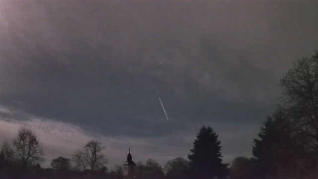 AMS16 meteor