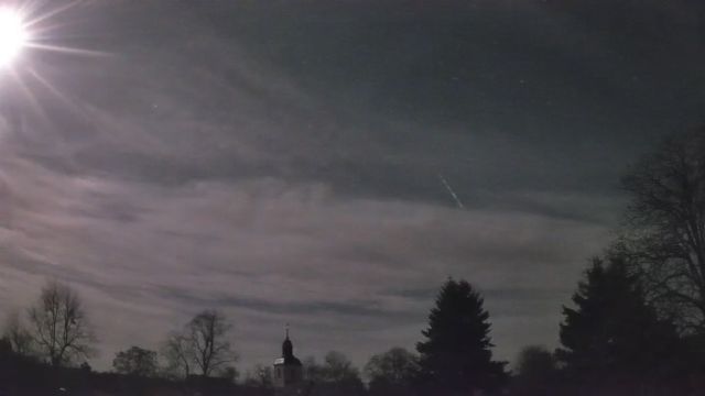 AMS16 meteor
