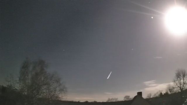 AMS16 meteor