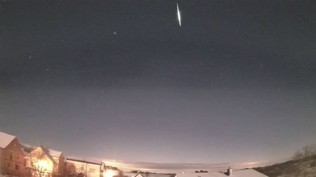 AMS16 meteor