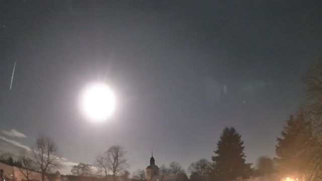 AMS16 meteor