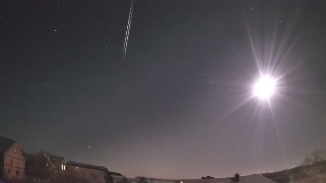 AMS16 meteor