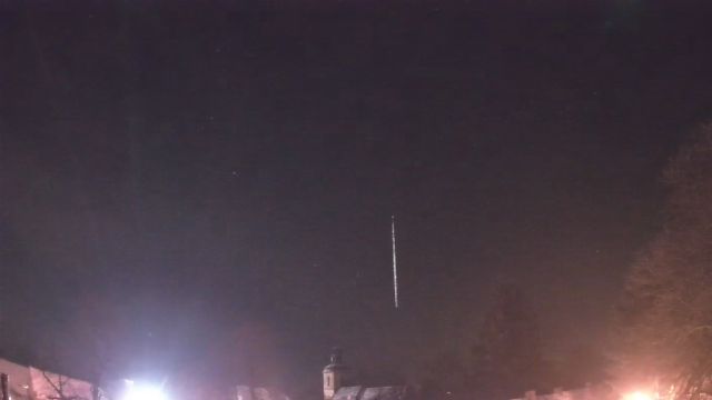 AMS16 meteor