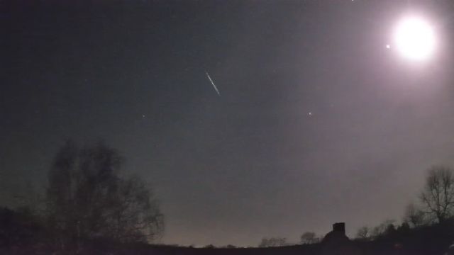 AMS16 meteor