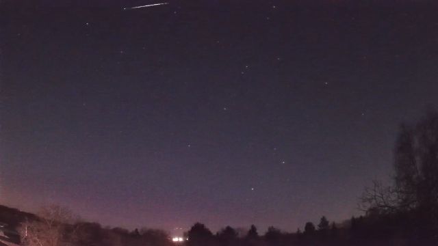AMS16 meteor