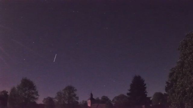 AMS16 meteor