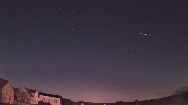 AMS16 meteor