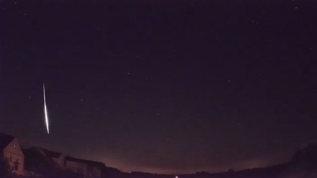 AMS16 meteor