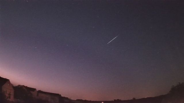 AMS16 meteor