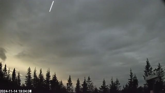 AMS174 meteor