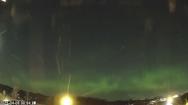 AMS176 meteor