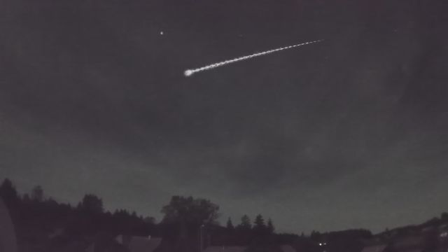 AMS202 meteor