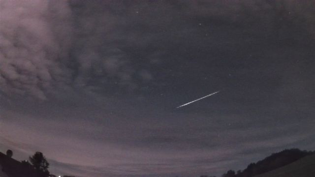 AMS206 meteor