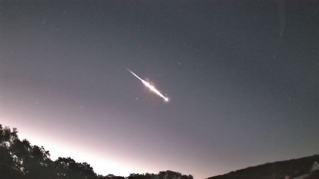 AMS21 meteor