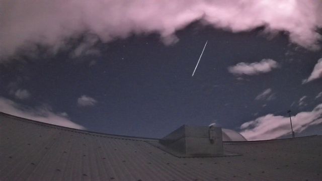 AMS210 meteor