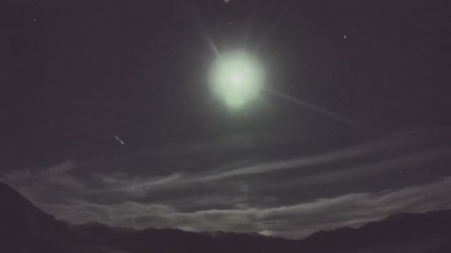 AMS210 meteor