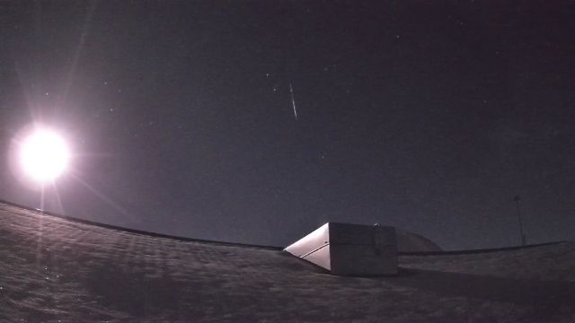 AMS210 meteor
