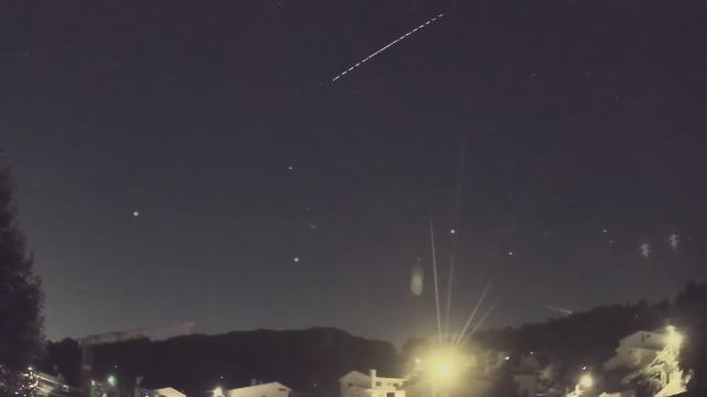 AMS211 meteor