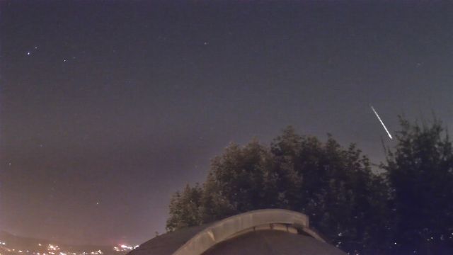 AMS211 meteor