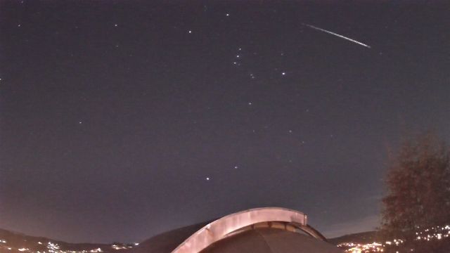 AMS211 meteor